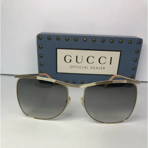 New Authentic Gucci Grey Square Ladies Sunglasses GG0820S 